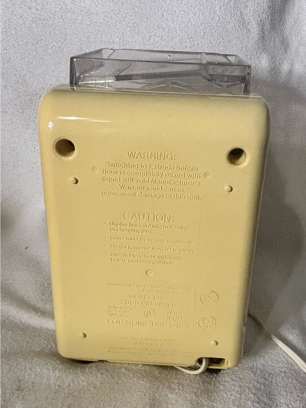 Electric Pasta Maker / Dough Press - Compact Kitchen Appliance great condition